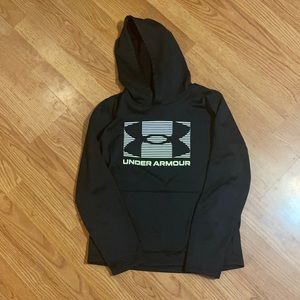 Boys Under Armour sweatshirt